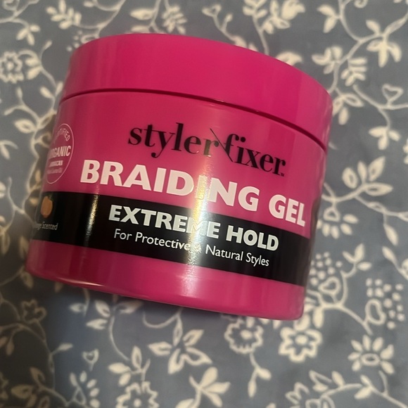 - Braiding gel for protective style - Picture 3 of 5